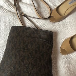 MICHAEL Michael Kors Bags - Michael Kors Travel Logo Messenger Bag MICHAEL Michael Kors Bags - Michael Kors Travel Logo Messenger Bag